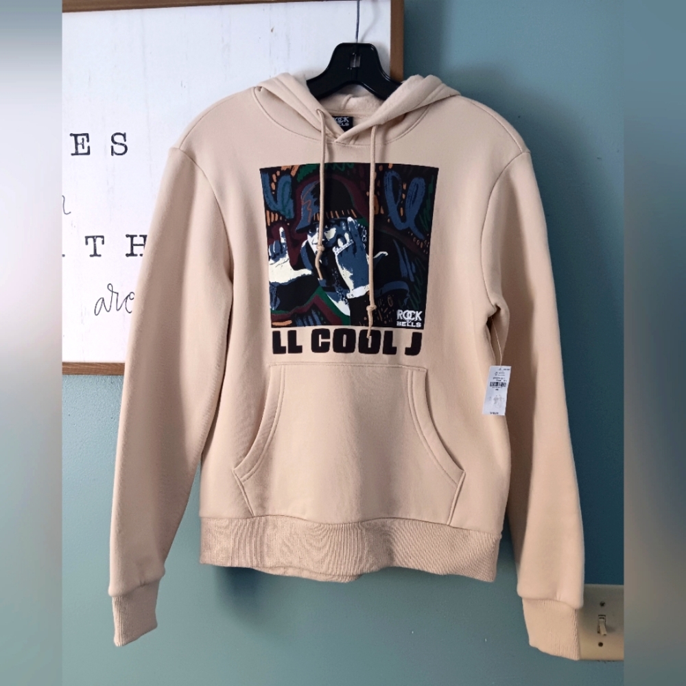 NWT $49.99 Rock The Bells L.L Cool j Unisex Pullover Hoodie With Tags Size XS